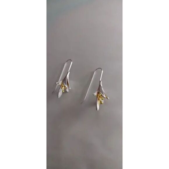 NIB - 925 Silver Gold Two Tone Plated Dangle Blooming Flower Earrings - Picture 9 of 10